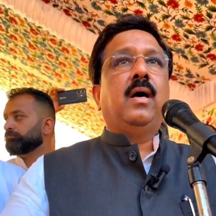 Congress leaders at Voter Adhikar Samelan in Uri